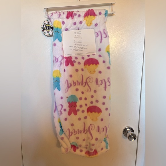 NWT Peeps throw - Picture 3 of 4